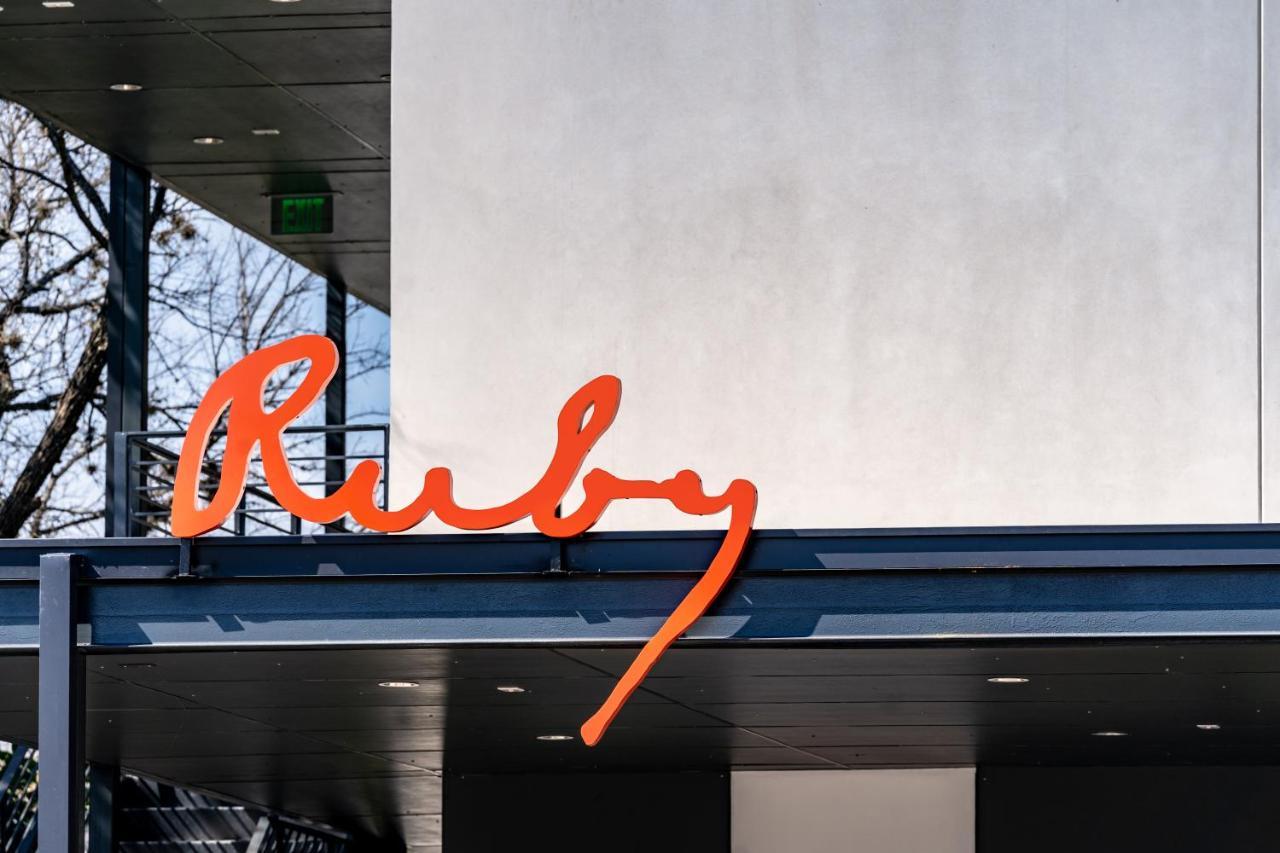 The Ruby Hotel Раунд-Рок Экстерьер фото
